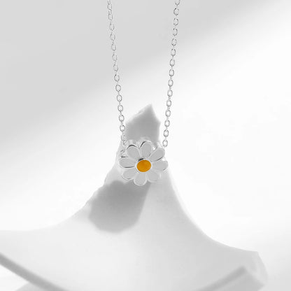 Blooming Daisy Enamel Necklace